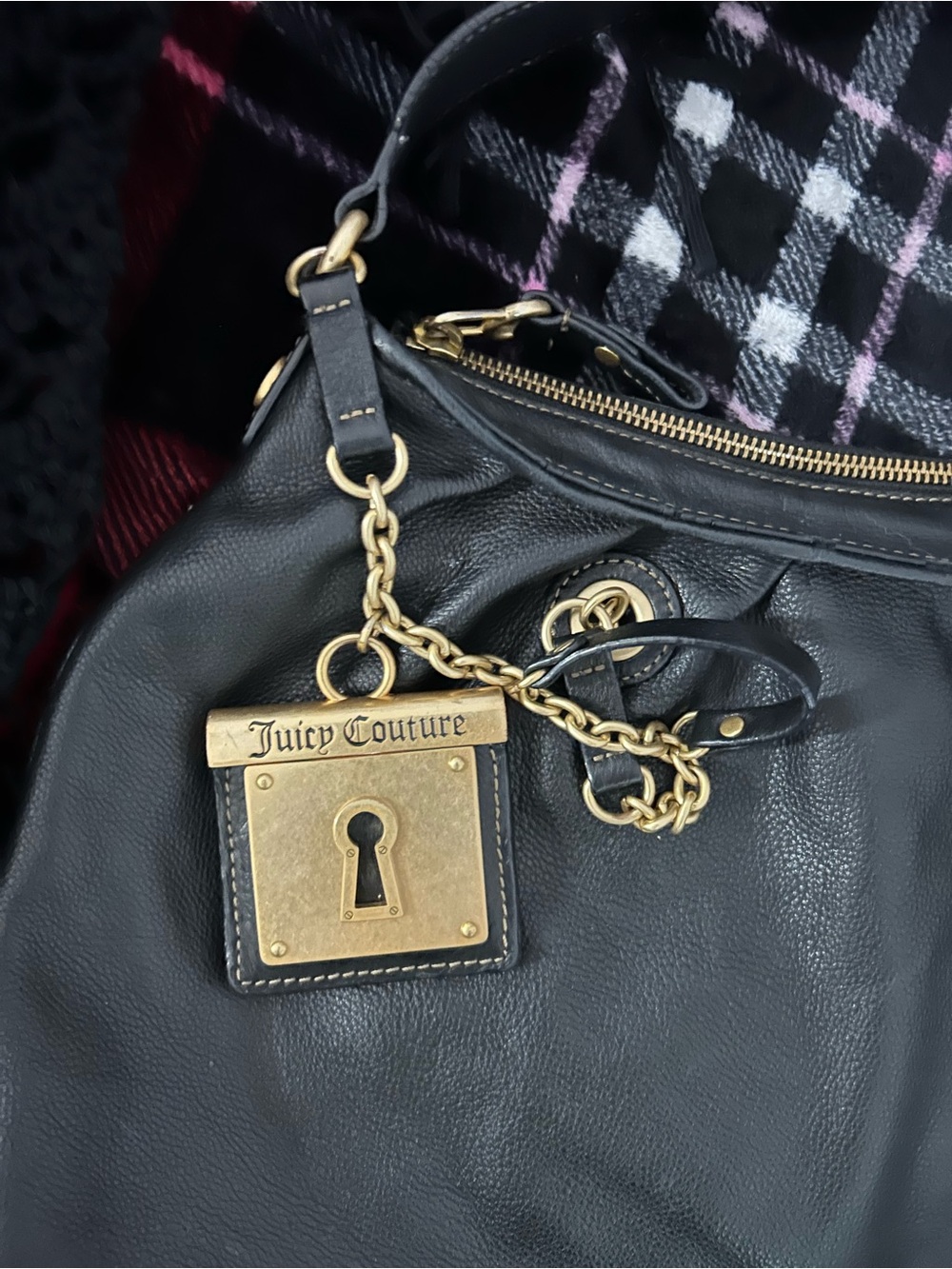 Juicy Couture Black Leather Shoulder Bag with Gold Hardware Charm - Picture 2 of 5